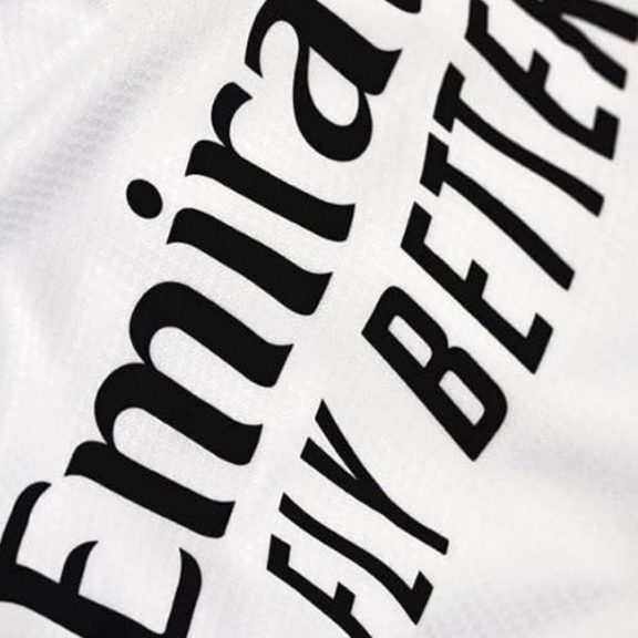Real Madrid 2024/25 hazai mez gyerekeknek - 152-es méret