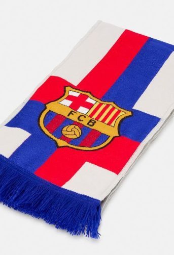 FC Barcelona szurkolói sál Cross